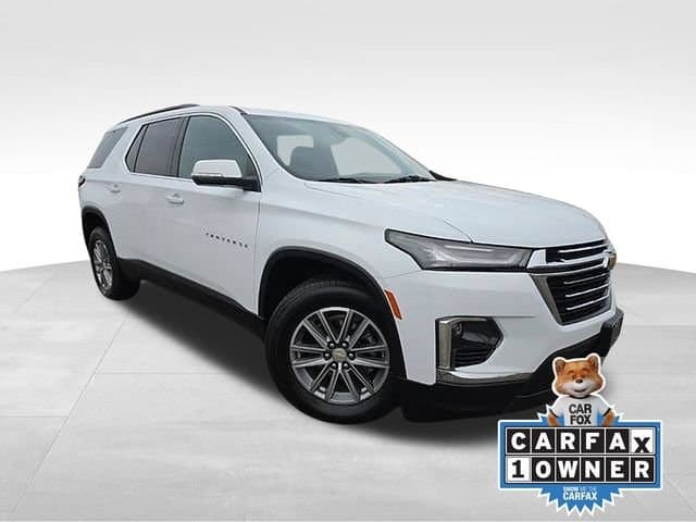 2023 Chevrolet Traverse LT Cloth — photo 1 of 56