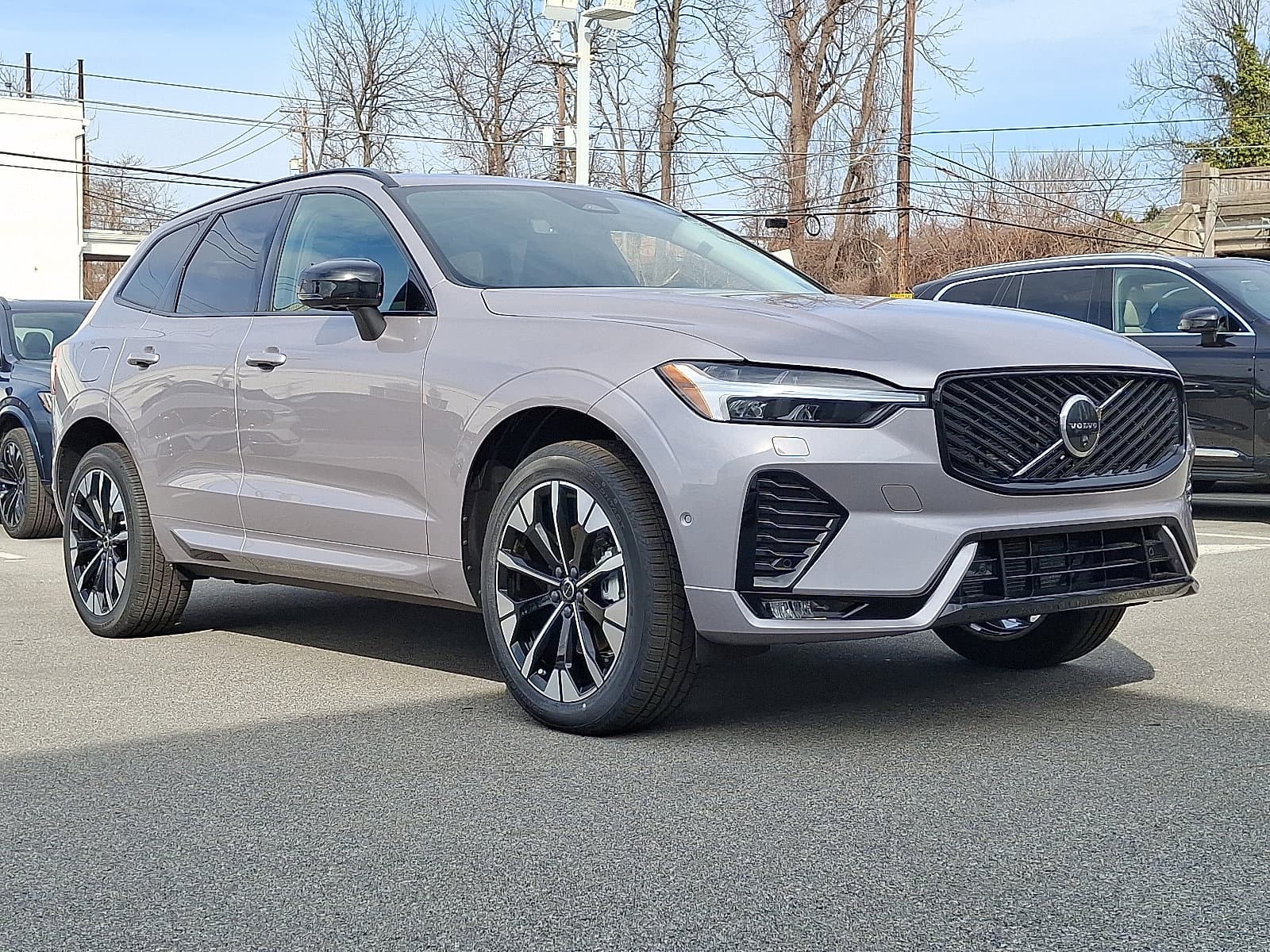 2026 Volvo XC60 Base — photo 1 of 19