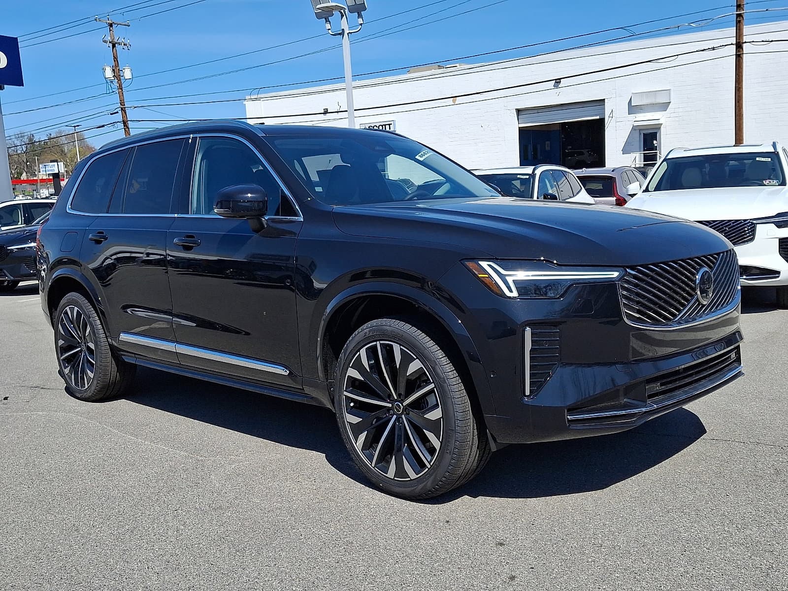 2026 Volvo XC90 Base — photo 1 of 20