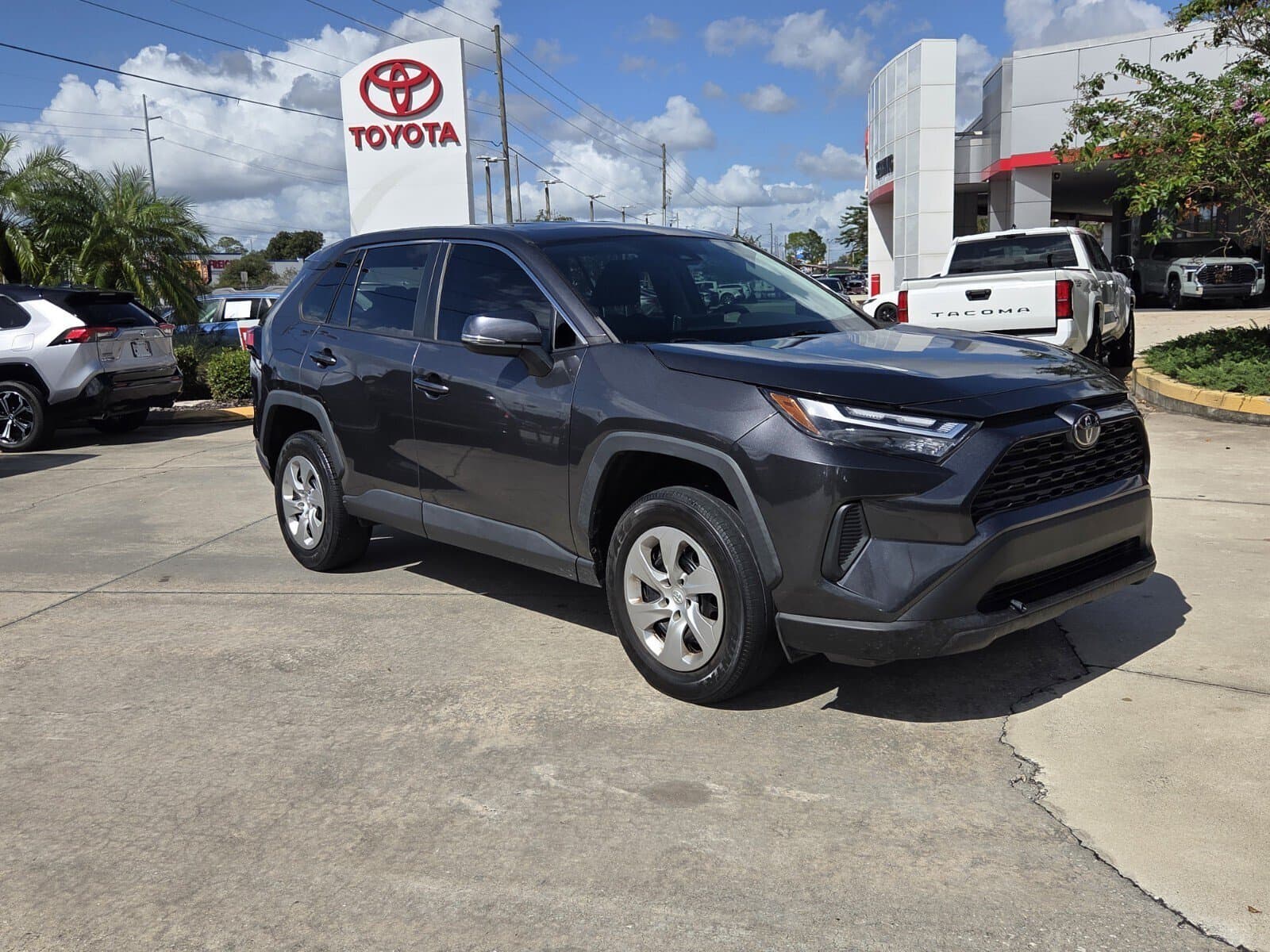 2023 Toyota RAV4 LE — photo 1 of 26