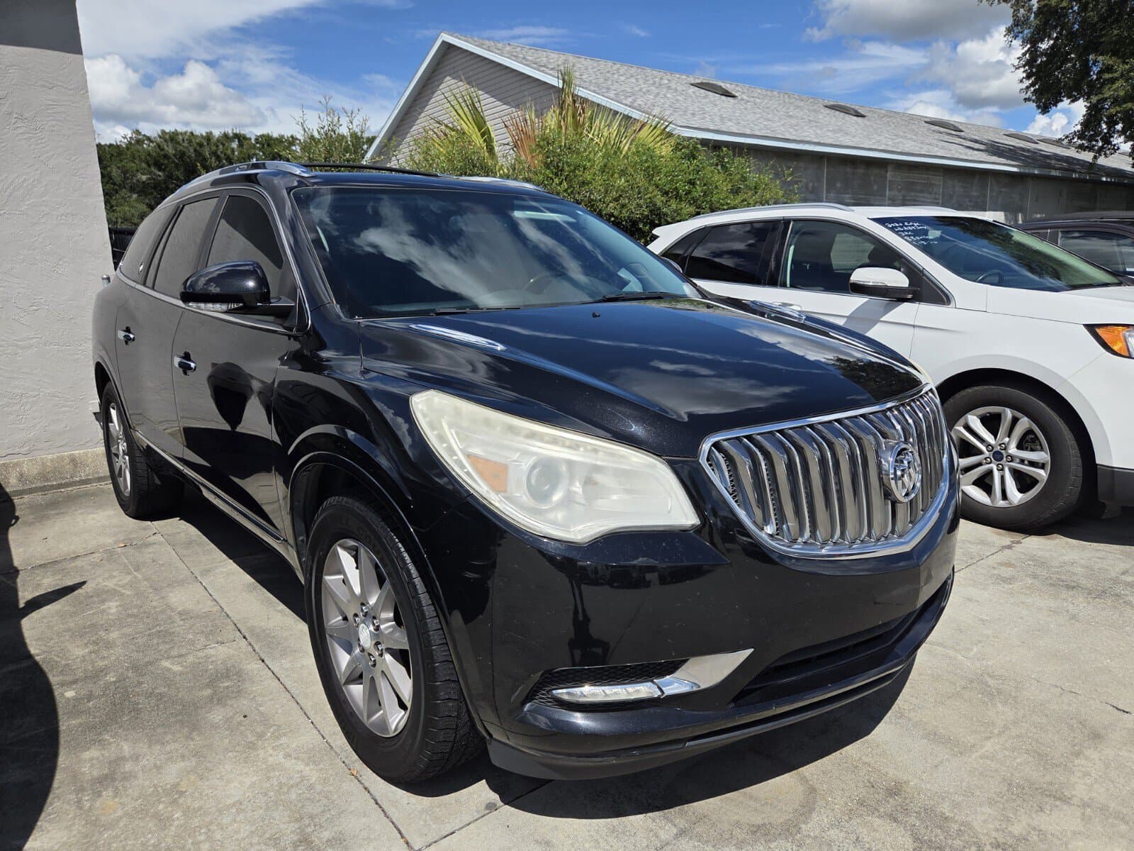 2016 Buick Enclave Leather — photo 1 of 3