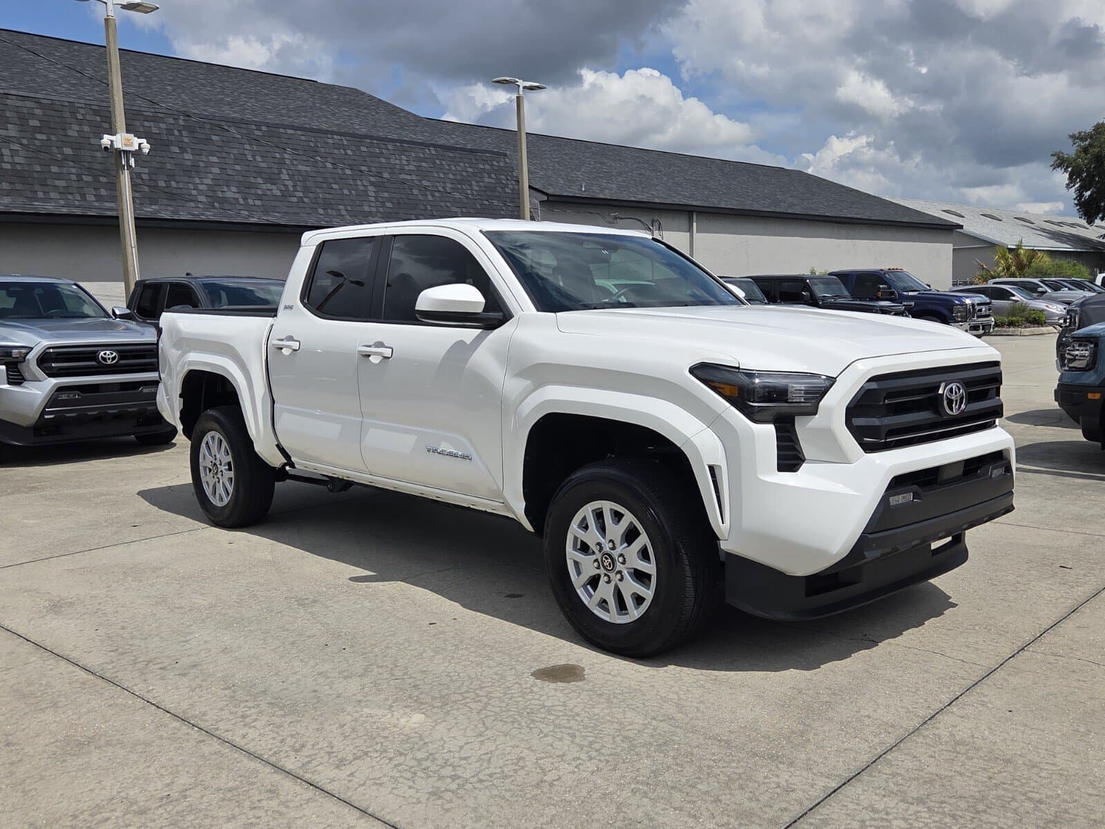 2025 Toyota Tacoma 2WD SR5 — photo 1 of 27