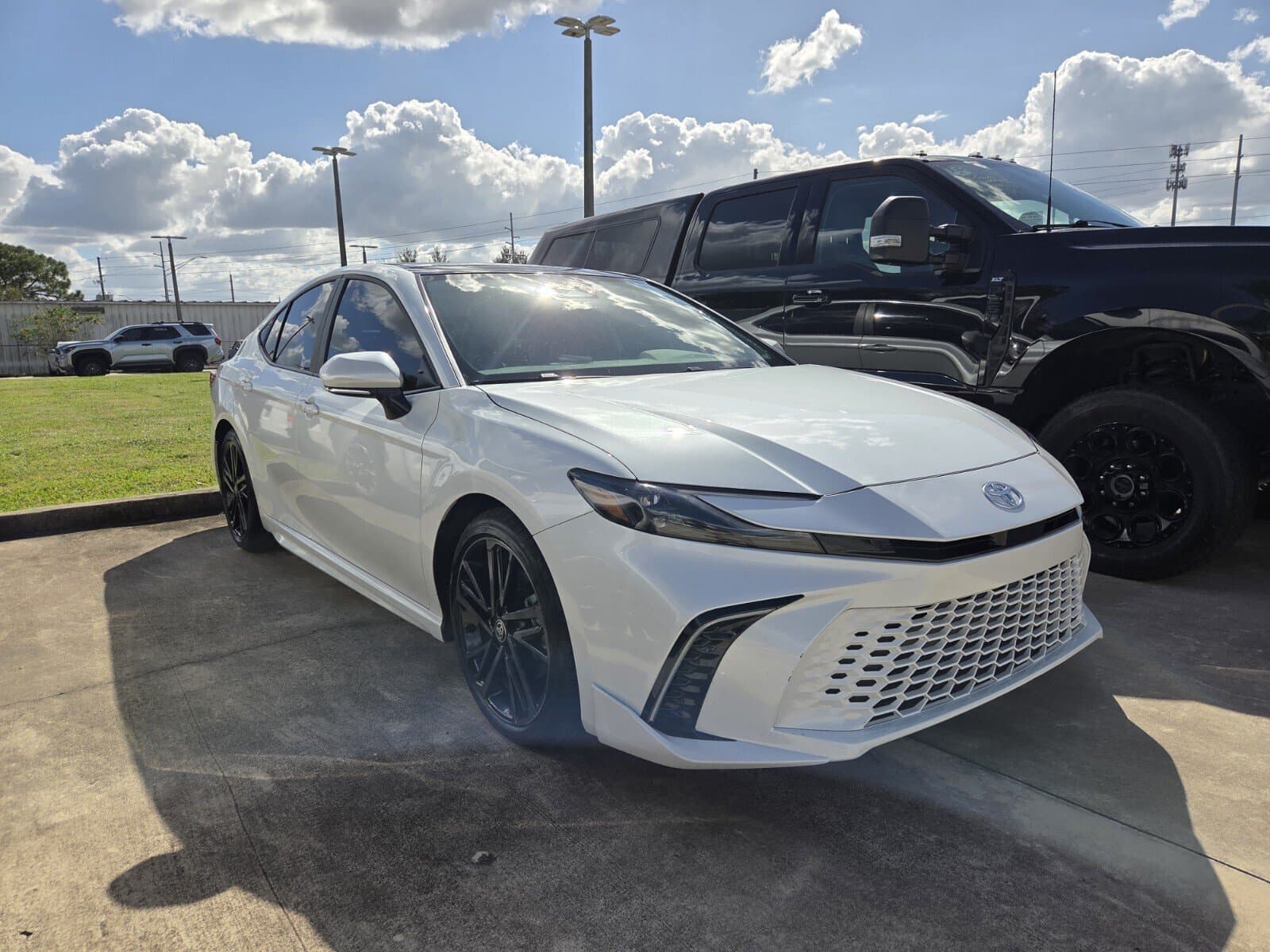 2025 Toyota Camry XSE — photo 1 of 3