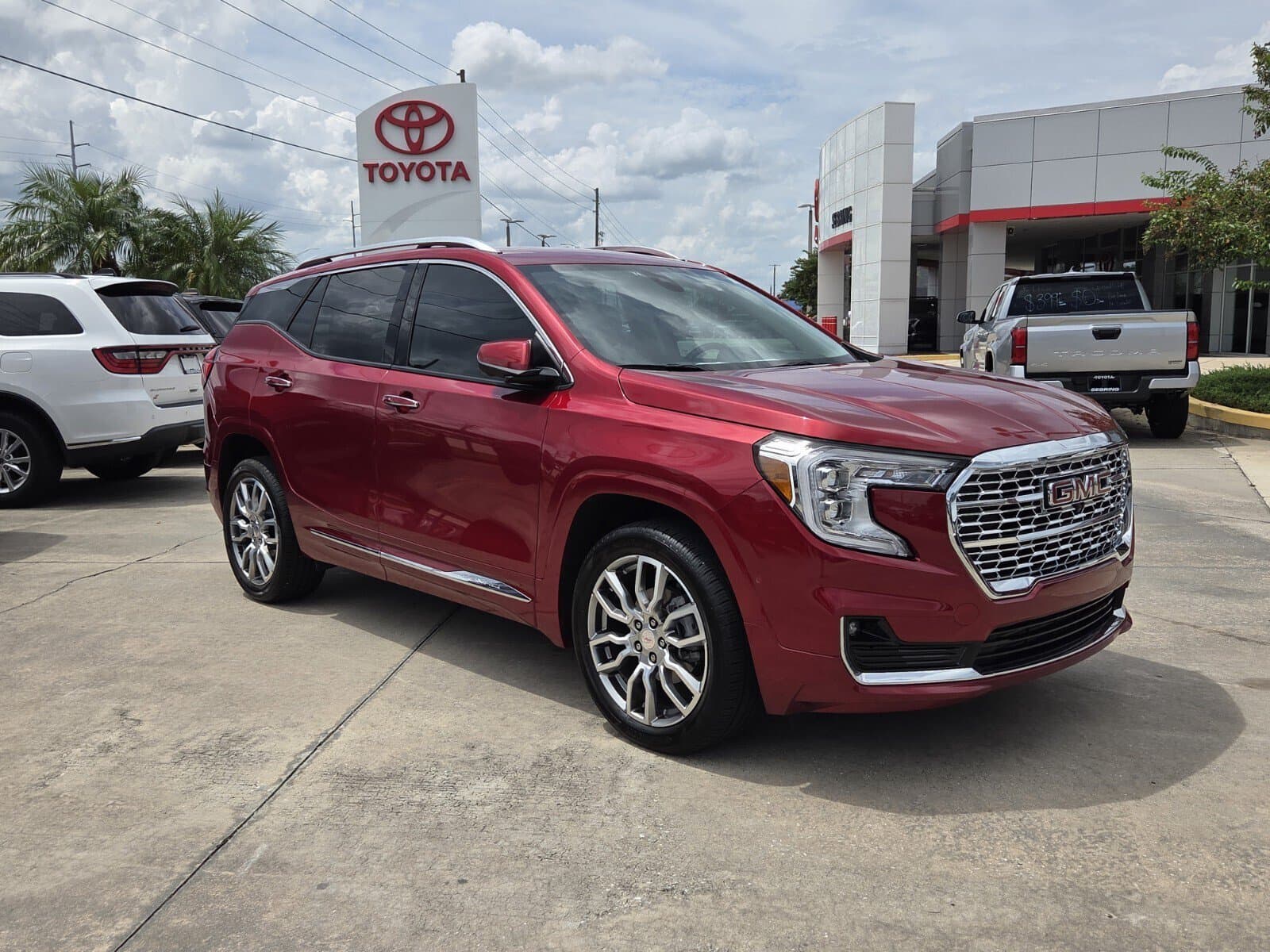 2024 GMC Terrain Denali — photo 1 of 27