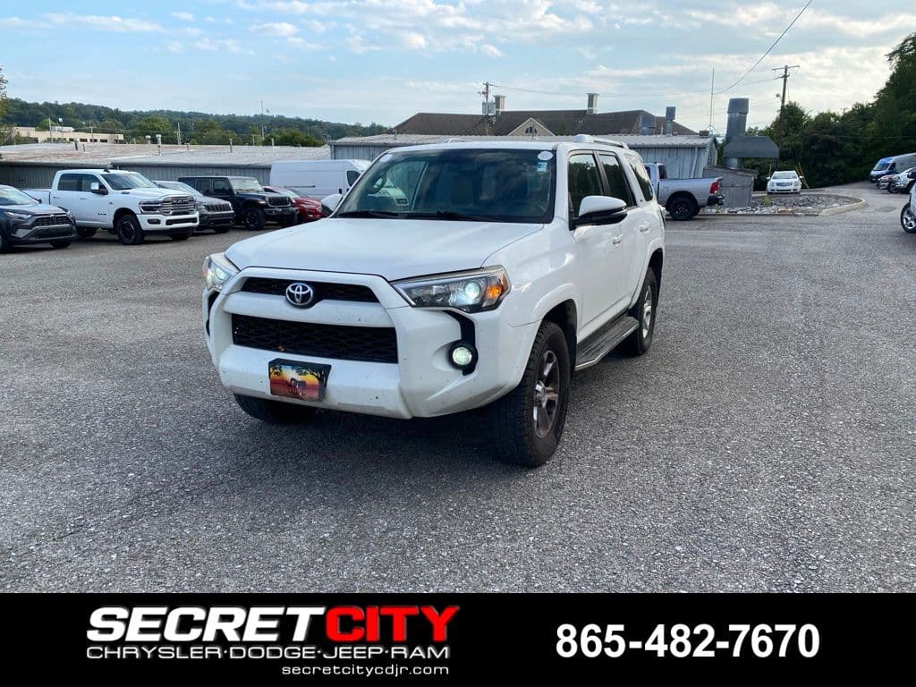 2015 Toyota 4Runner SR5 Premium — photo 1 of 20