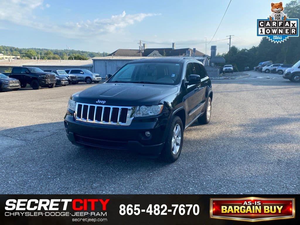 2013 Jeep Grand Cherokee Laredo — photo 1 of 20