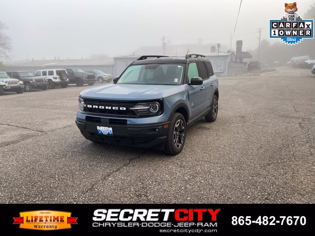 2024 Ford Bronco Sport Outer Banks — photo 1 of 20