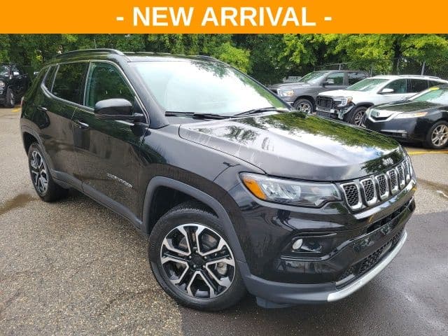 2023 Jeep Compass Limited — photo 1 of 10