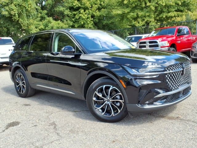 2025 Lincoln Nautilus Premiere — photo 1 of 30