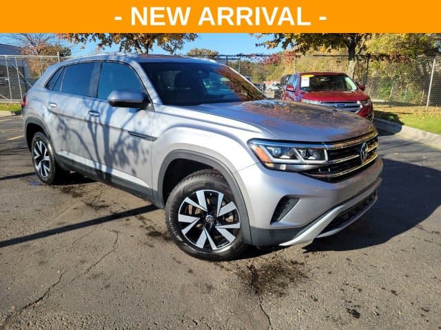 2020 Volkswagen Atlas Cross Sport 2.0T SE — photo 1 of 10