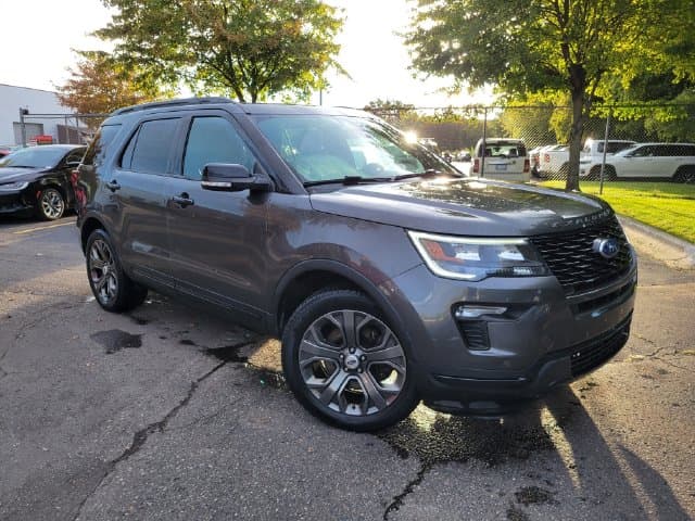 2018 Ford Explorer Sport — photo 1 of 10