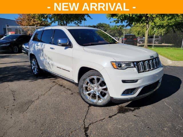 2020 Jeep Grand Cherokee Summit — photo 1 of 10