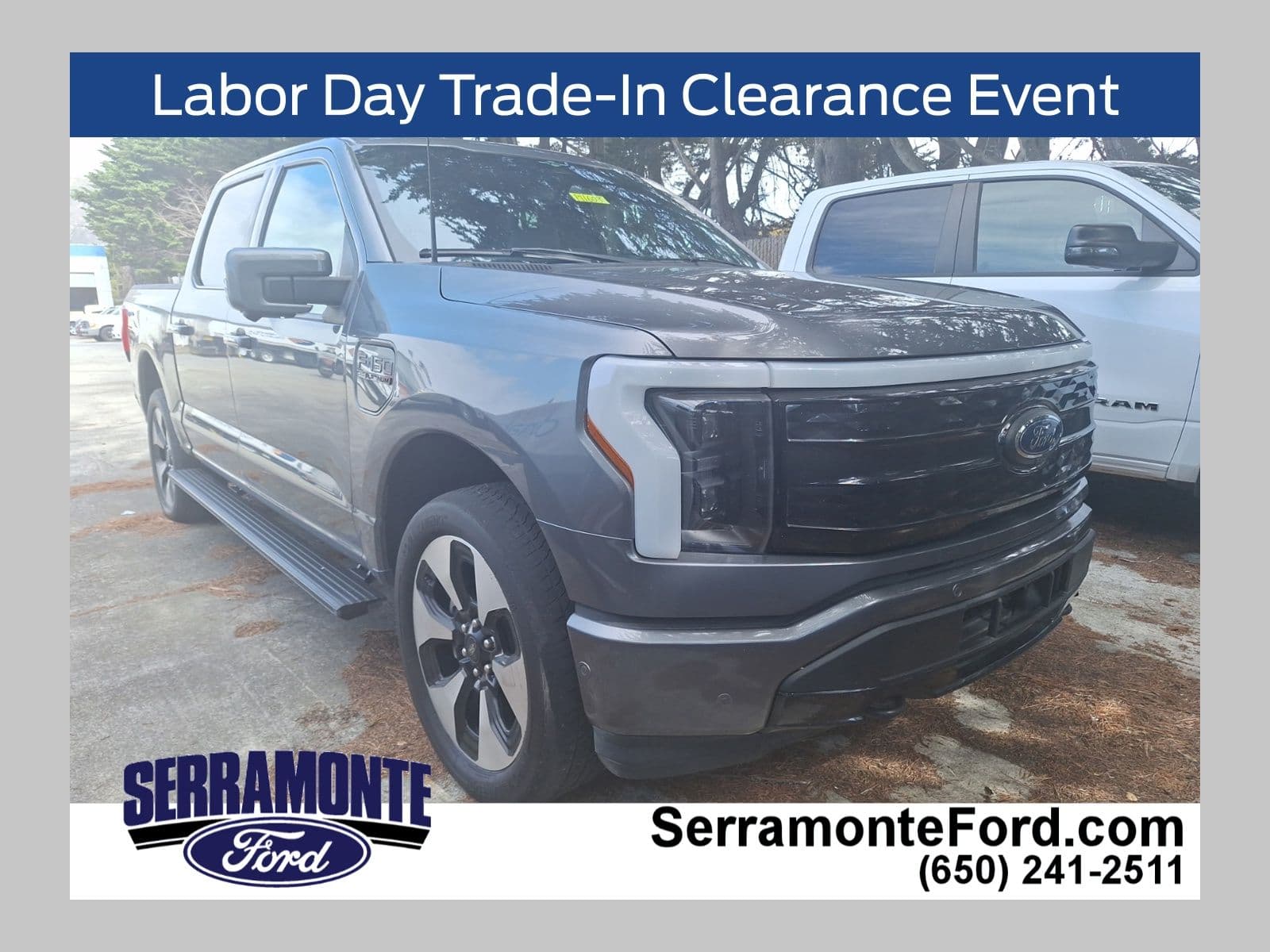 2023 Ford F-150 Lightning Platinum — photo 1 of 22