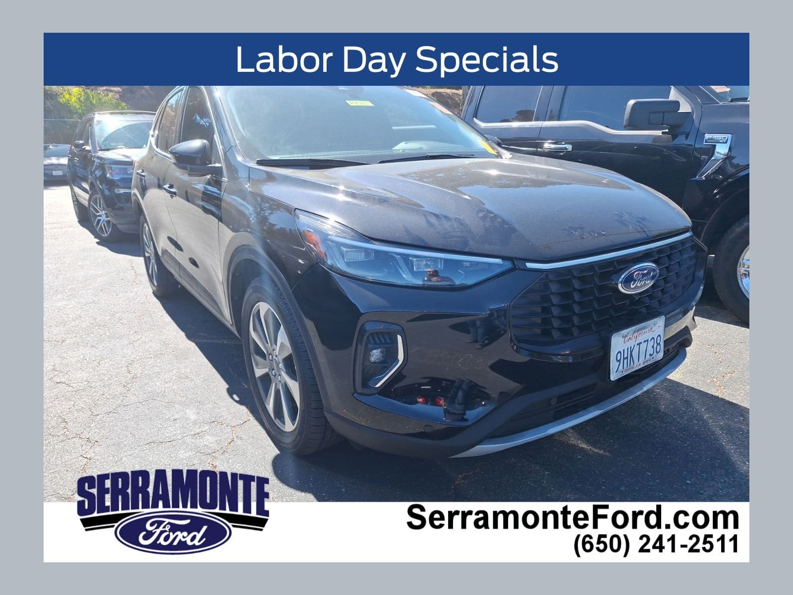 2023 Ford Escape Platinum — photo 1 of 18