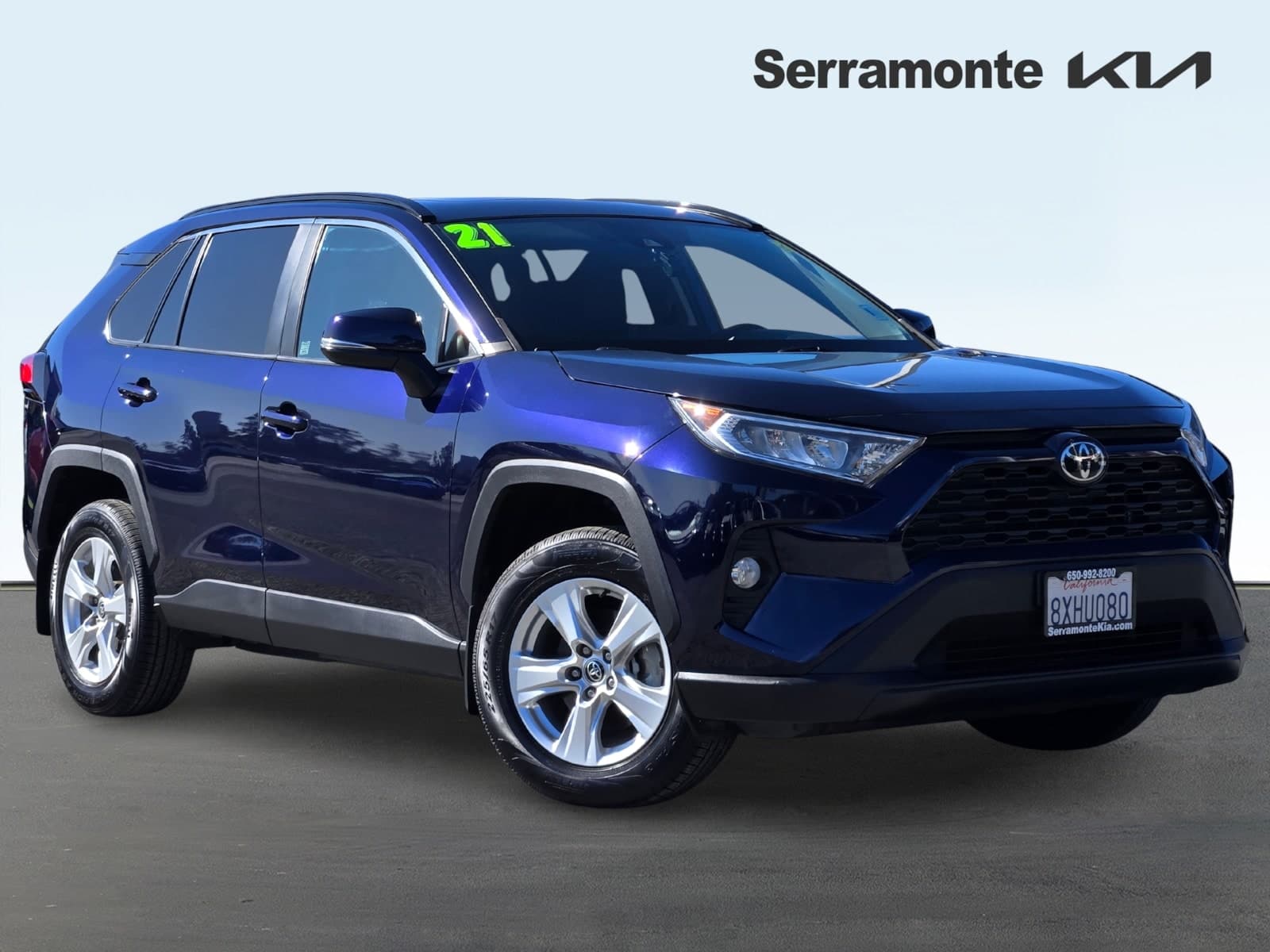 2021 Toyota RAV4 XLE — photo 1 of 27