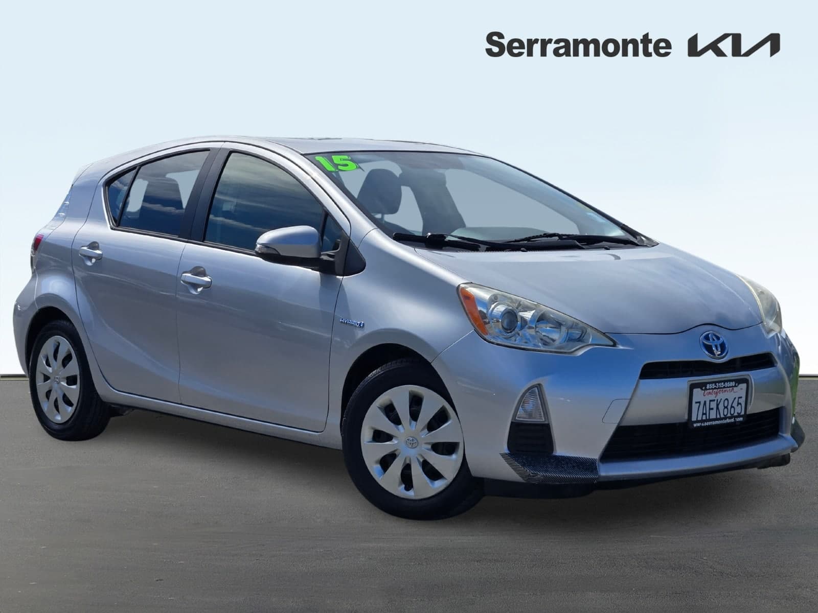 2013 Toyota Prius c Two — photo 1 of 27
