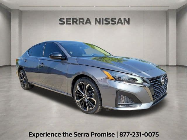 2025 Nissan Altima SR — photo 1 of 24