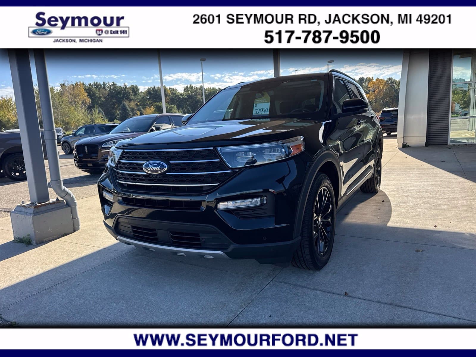 2023 Ford Explorer XLT — photo 1 of 43