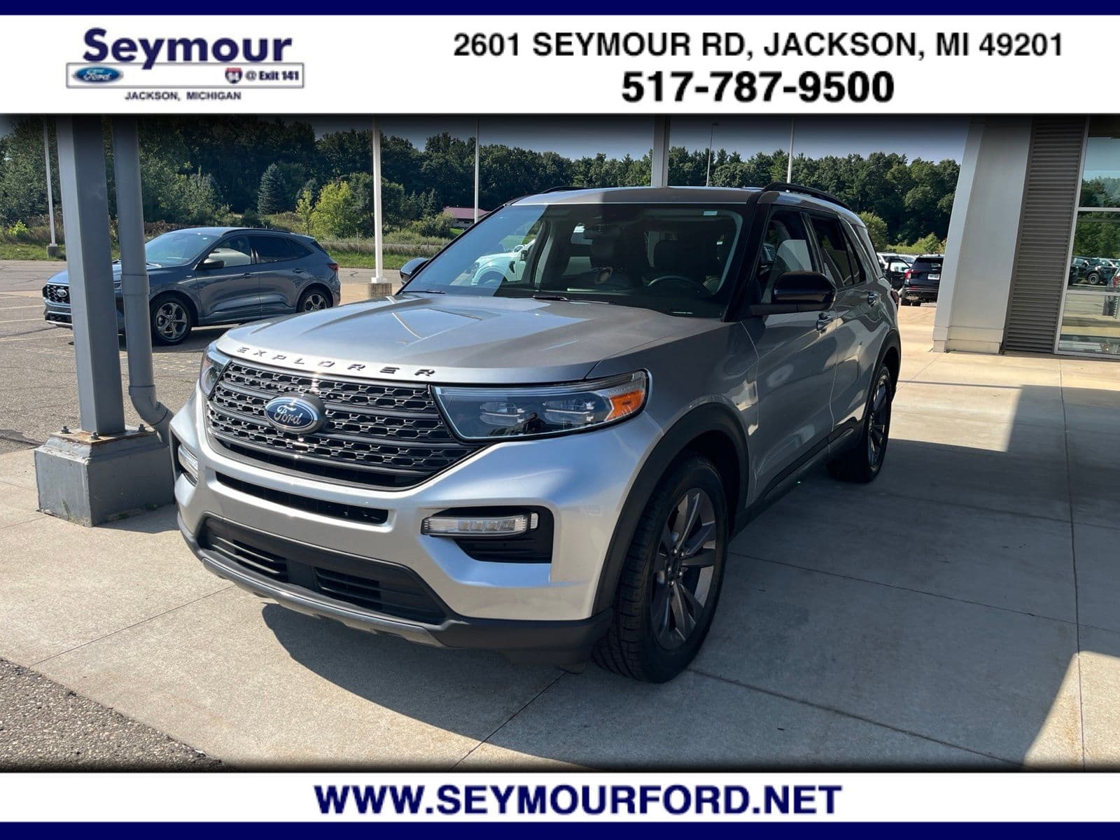 2024 Ford Explorer XLT — photo 1 of 30