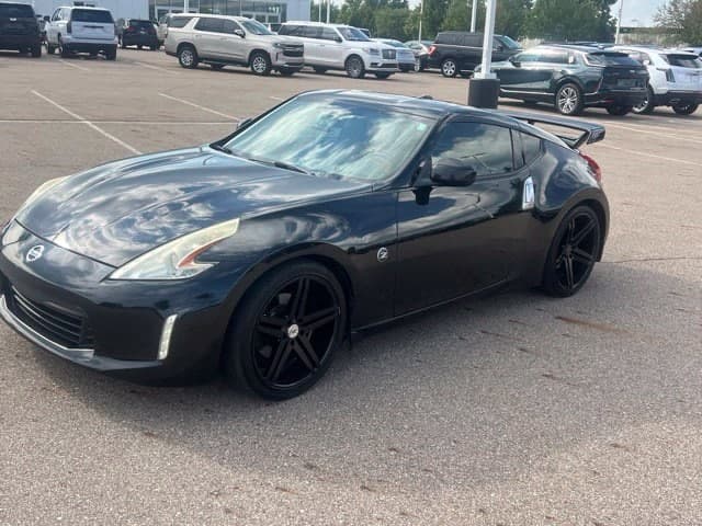 2013 Nissan 370Z Touring — photo 1 of 4