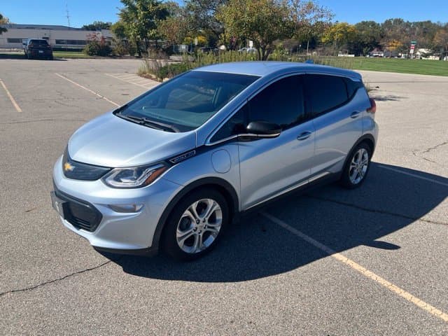 2017 Chevrolet Bolt EV LT — photo 1 of 4