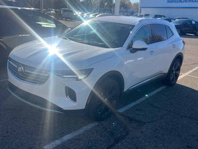 2023 Buick Envision Essence — photo 1 of 4