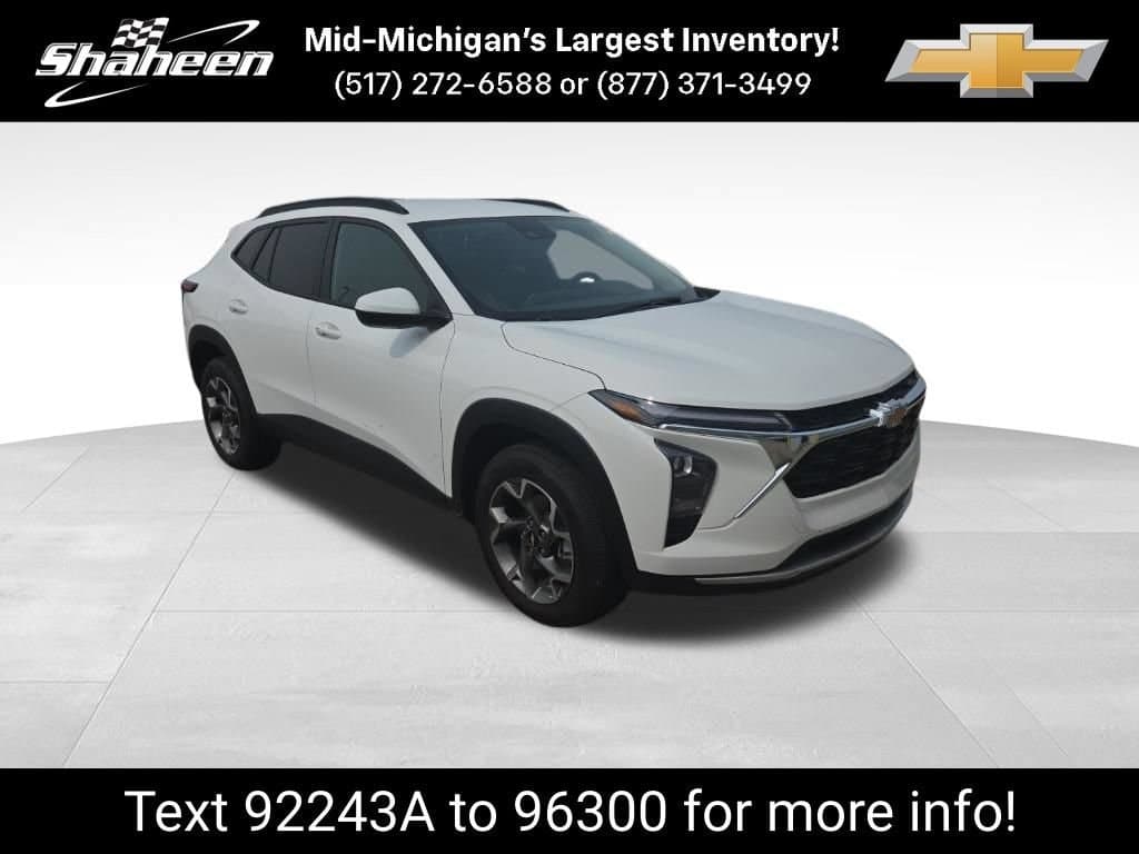 2025 Chevrolet Trax LT — photo 1 of 21