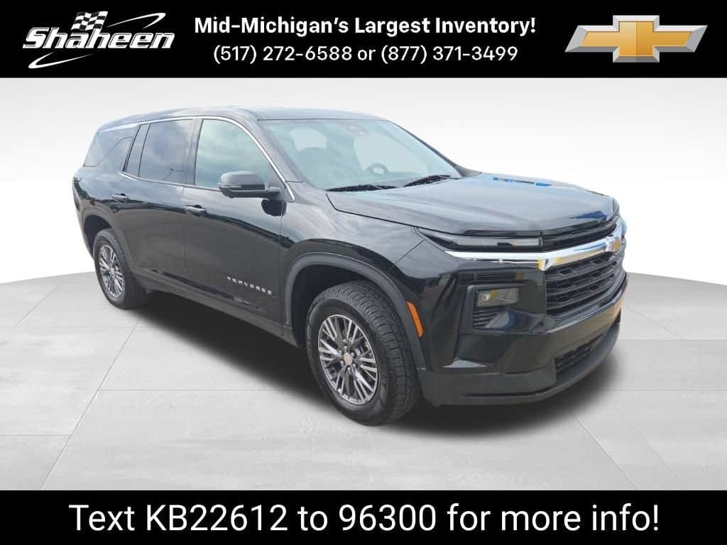 2024 Chevrolet Traverse LS — photo 1 of 20