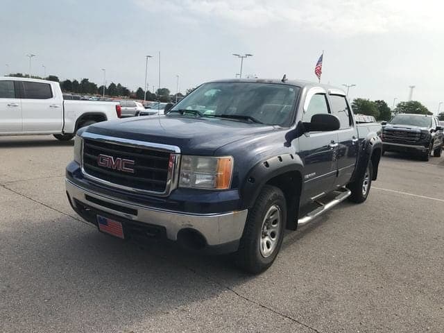 2011 GMC Sierra 1500 SLE — photo 1 of 10