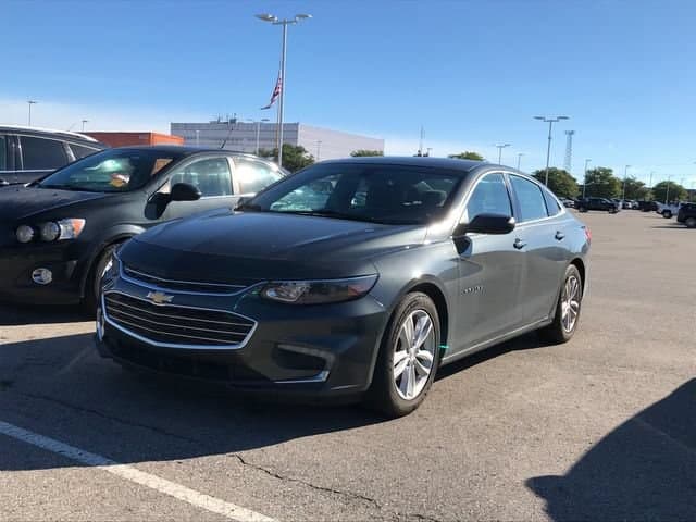 2016 Chevrolet Malibu LT — photo 1 of 13