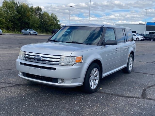 2009 Ford Flex SE — photo 1 of 14