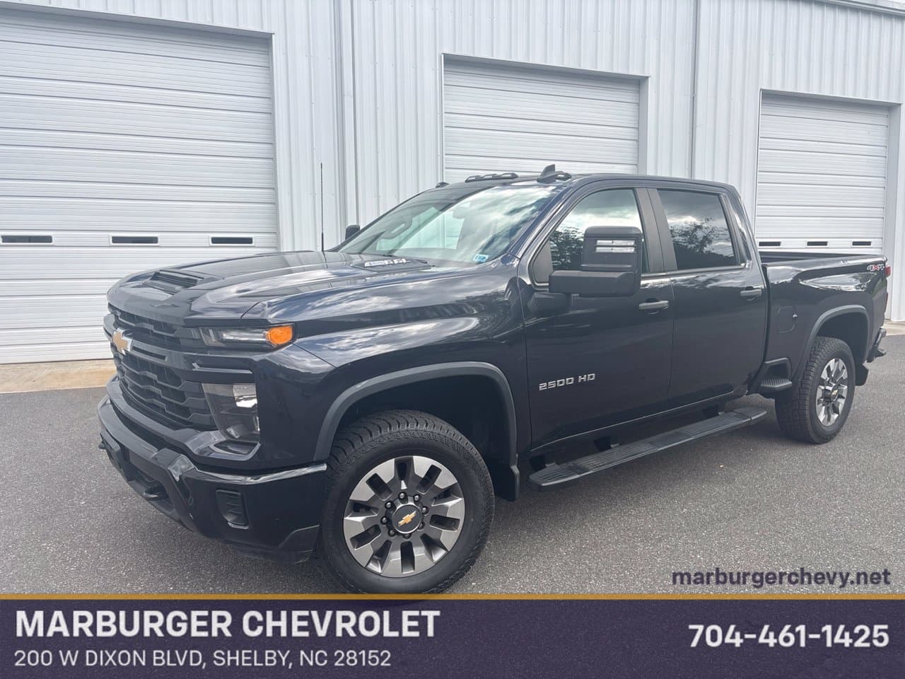 2024 Chevrolet Silverado 2500HD Custom — photo 1 of 22