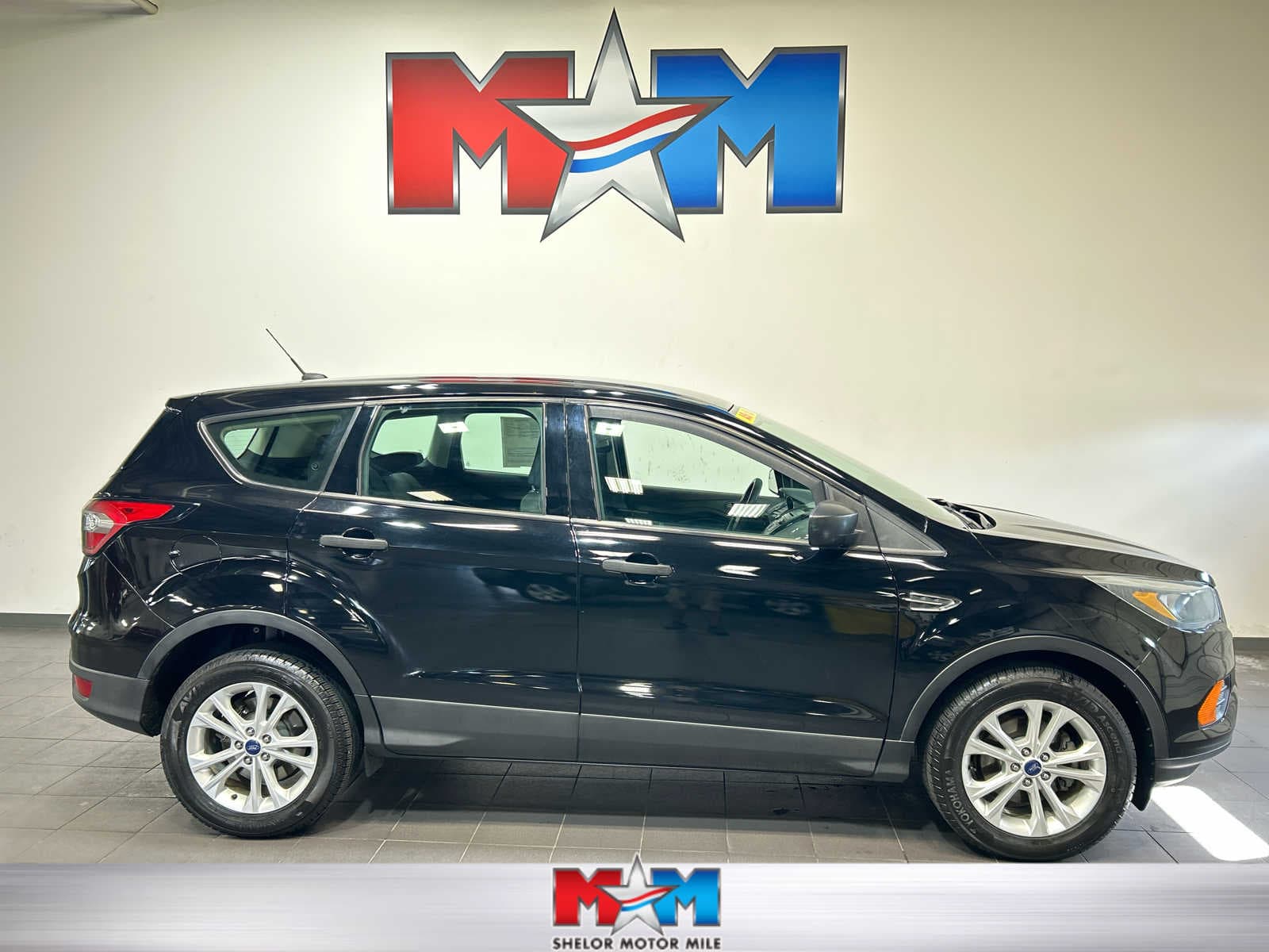 2018 Ford Escape S — photo 1 of 10