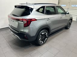 Extra Photo