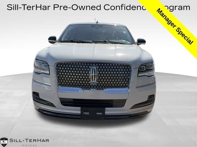 2023 Lincoln Navigator Reserve — photo 1 of 14
