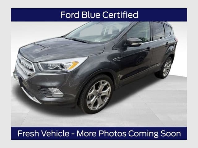 2019 Ford Escape Titanium — photo 1 of 15