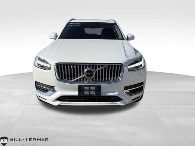 2025 Volvo XC90 Plug-In Hybrid Ultra — photo 1 of 12