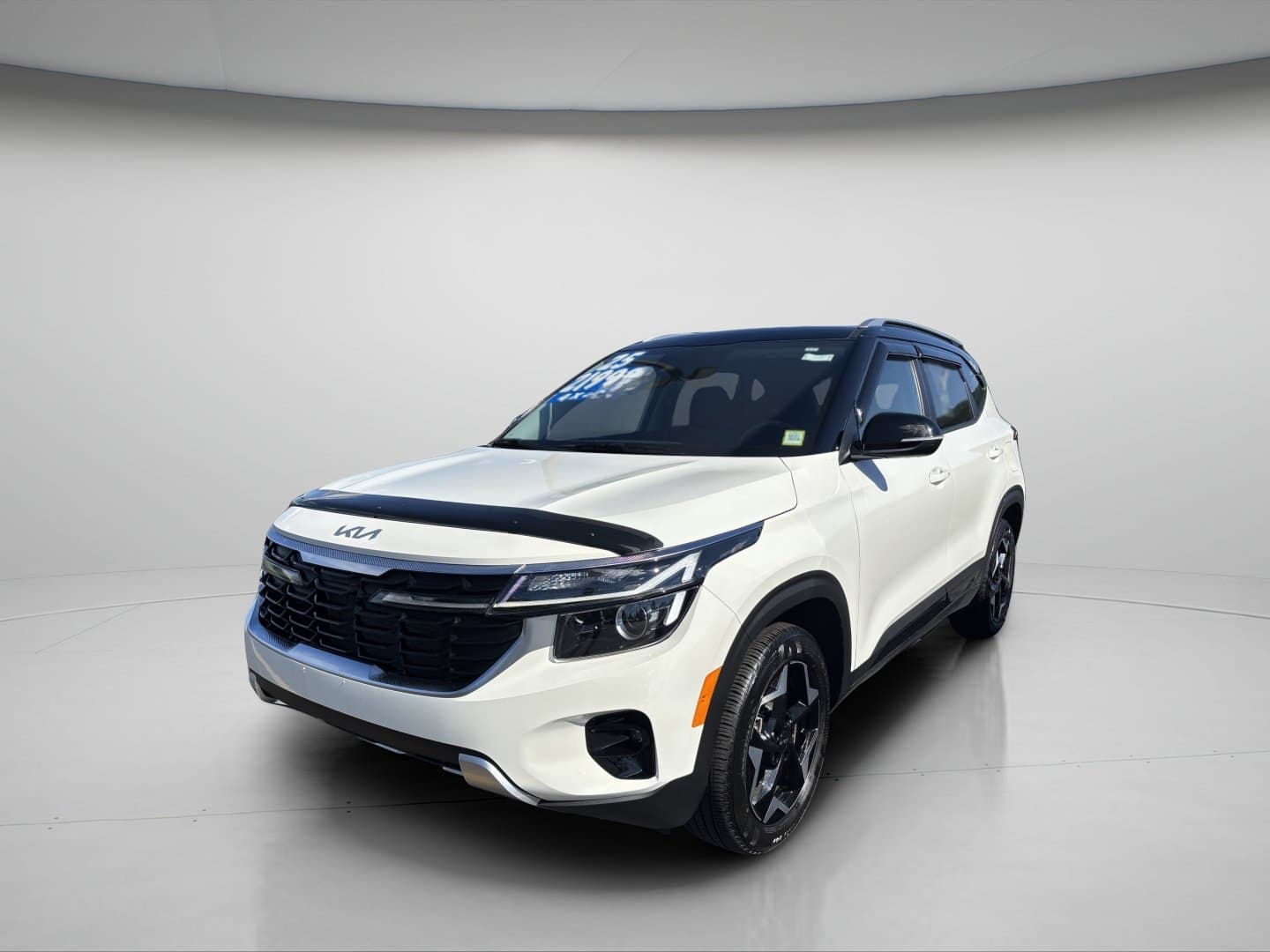 2025 Kia Seltos S — photo 1 of 25