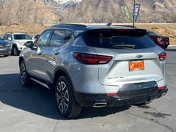 Extra Photo
