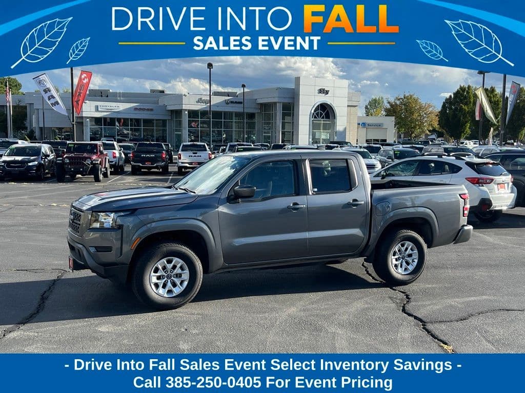 2024 Nissan Frontier SV — photo 1 of 33