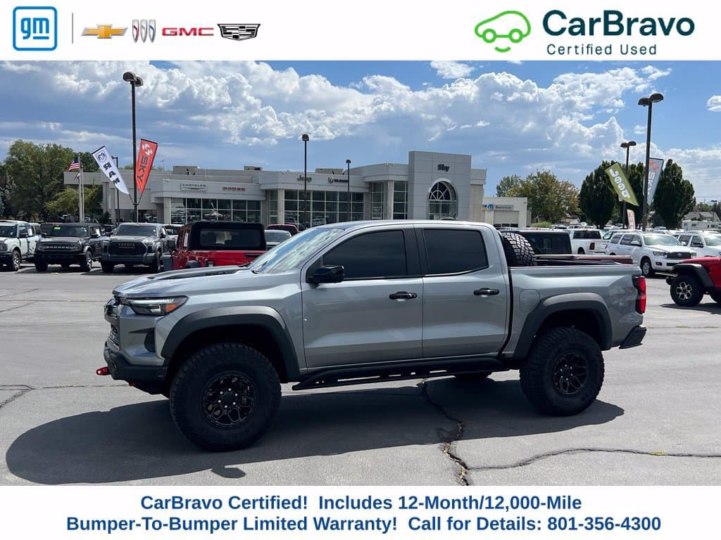 2025 Chevrolet Colorado Base — photo 1 of 38
