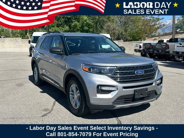 2024 Ford Explorer XLT — photo 1 of 11
