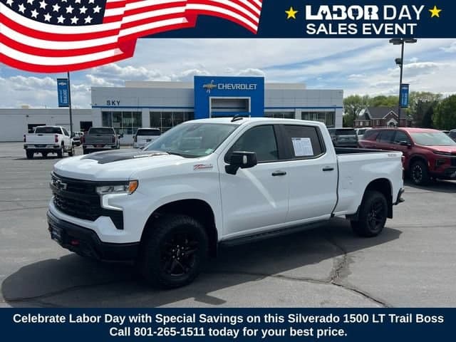 2024 Chevrolet Silverado 1500 LT Trail Boss — photo 1 of 35