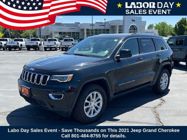 2021 Jeep Grand Cherokee L Laredo — photo 1 of 12