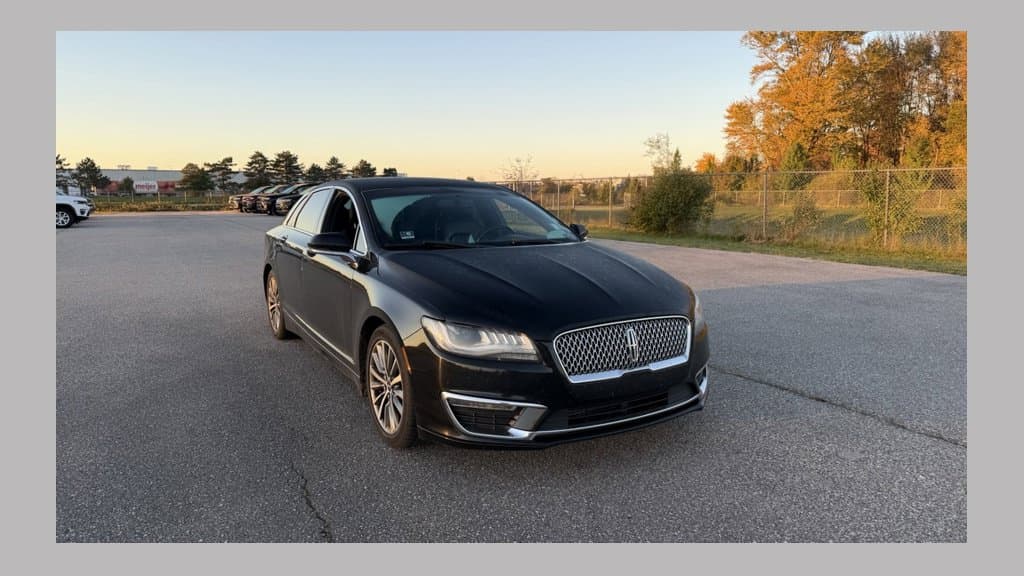 2017 Lincoln MKZ Select — photo 1 of 15
