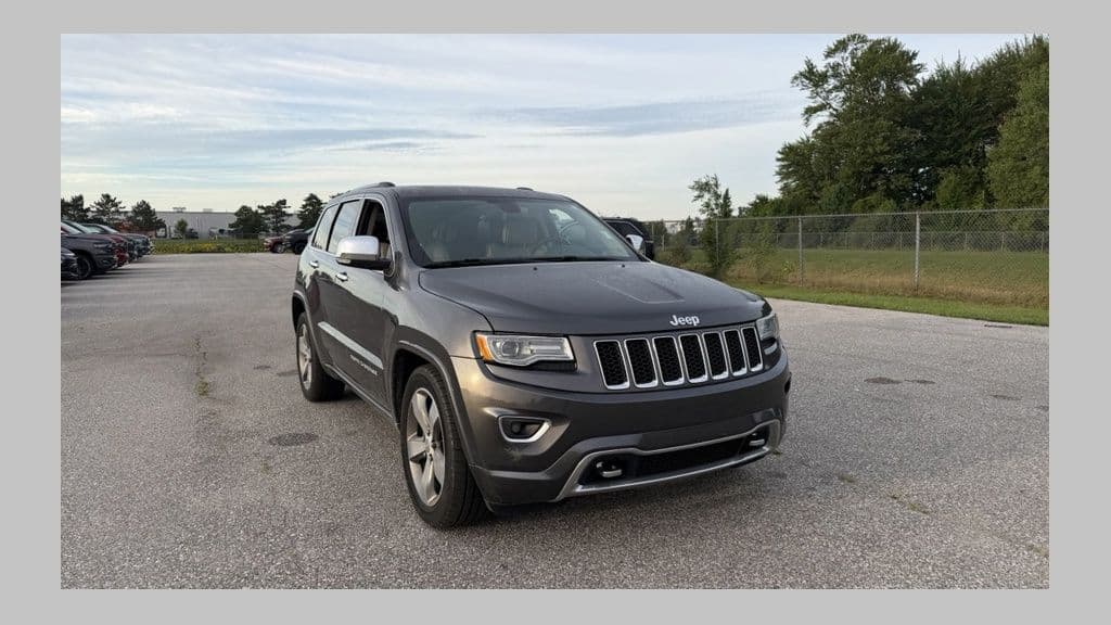2016 Jeep Grand Cherokee Overland — photo 1 of 14