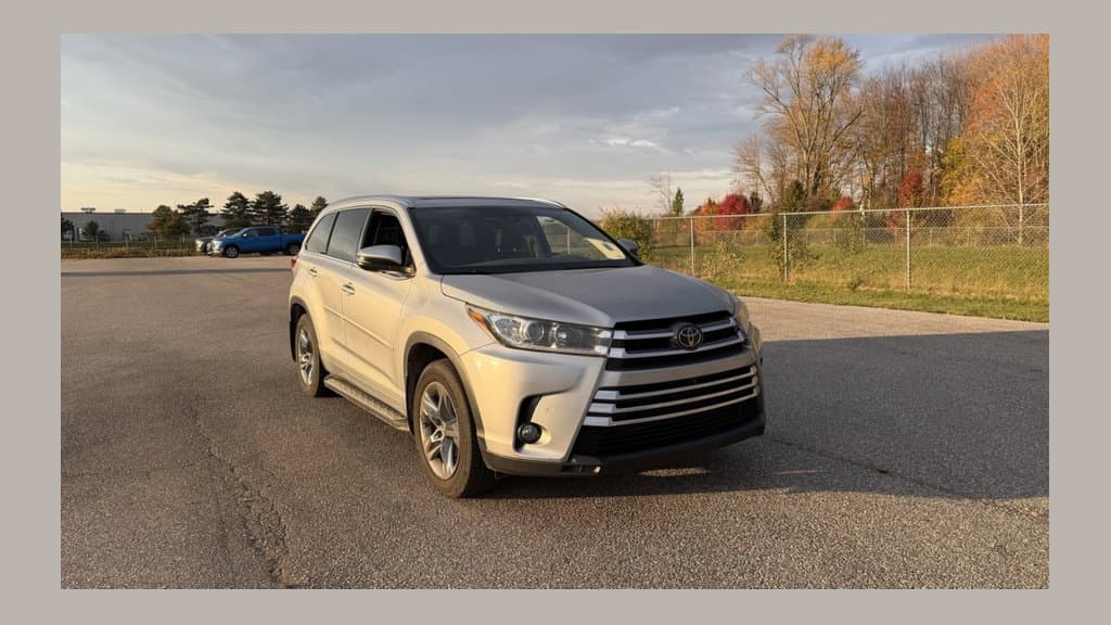 2017 Toyota Highlander Limited Platinum — photo 1 of 20