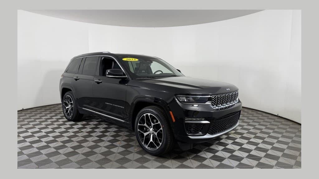 2023 Jeep Grand Cherokee Summit Reserve — photo 1 of 44