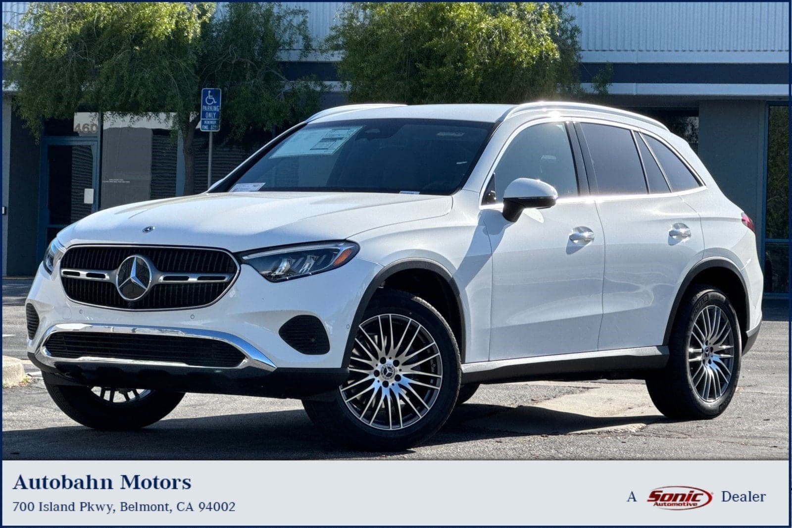 2026 Mercedes-Benz GLC GLC 300 — photo 1 of 28