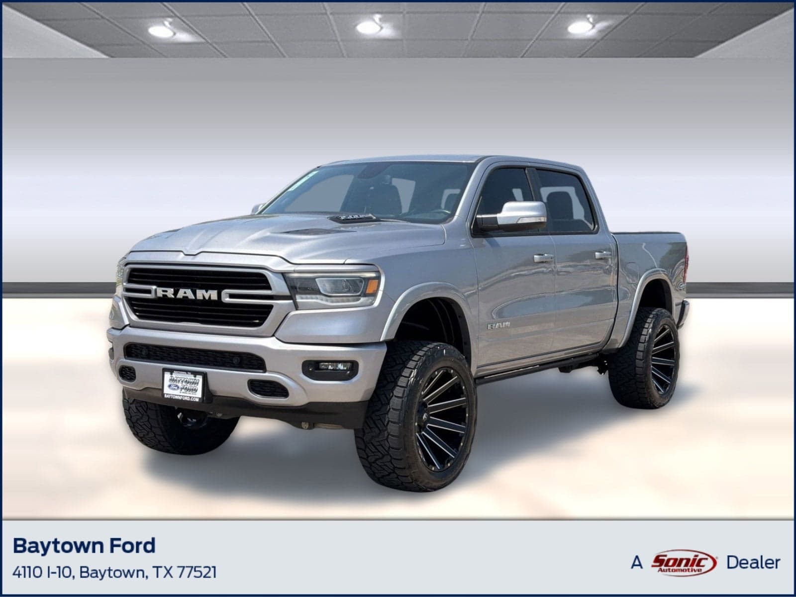 2020 RAM 1500 Laramie — photo 1 of 30